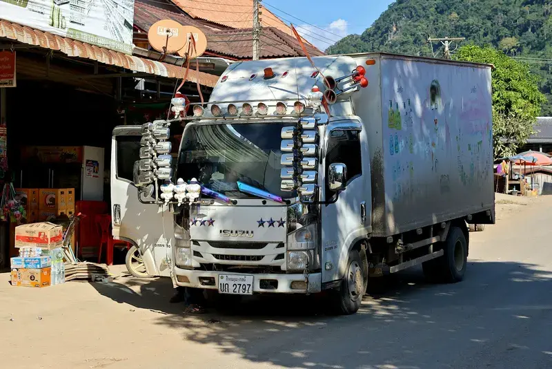 Isuzu NPR